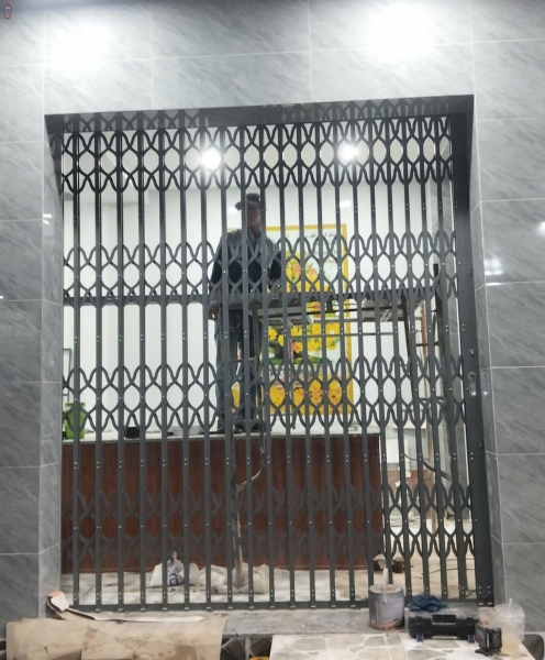 CÔNG TRÌNH CỬA KÉO ĐÀI LOAN XƯƠNG MÀU XÁM XINGFA TẠI CẦN THƠ