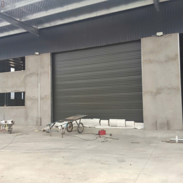 Công trình cửa cuốn tấm liền Công nghệ Úc tại TP.Cần Thơ